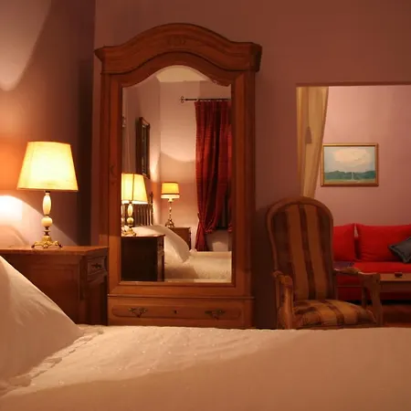Les Claires Couette-café Hastiere-par-dela